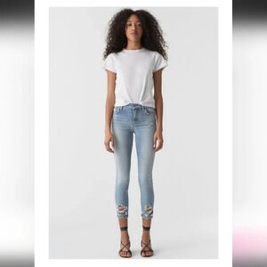 AGOLDE Sophie Crop Jean With Chewed Hem and Waistband